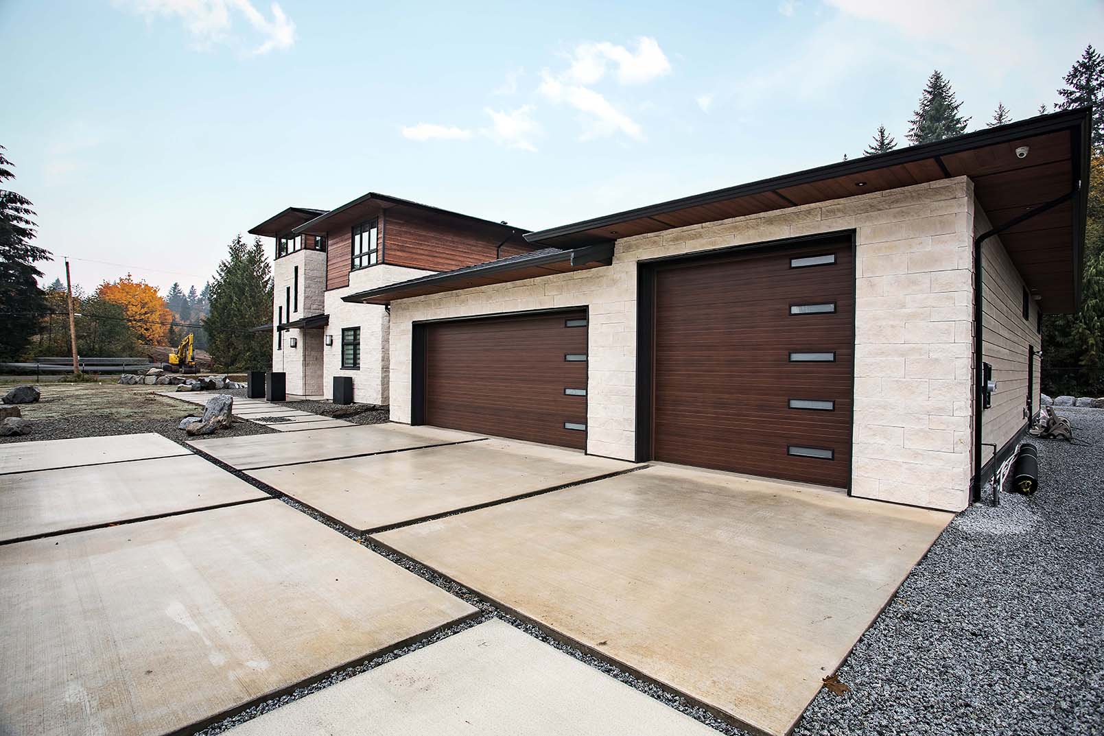 Lacey Construction - multiple garages